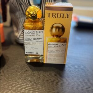 TRULY Golden Glaze Vitamin C Body Oil